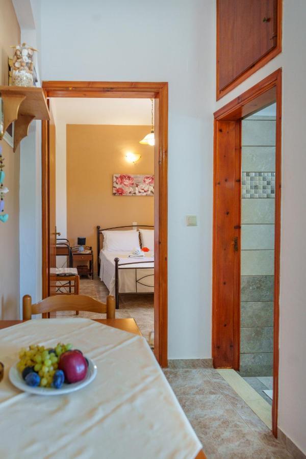 Hara'S Apartments Kastri  المظهر الخارجي الصورة