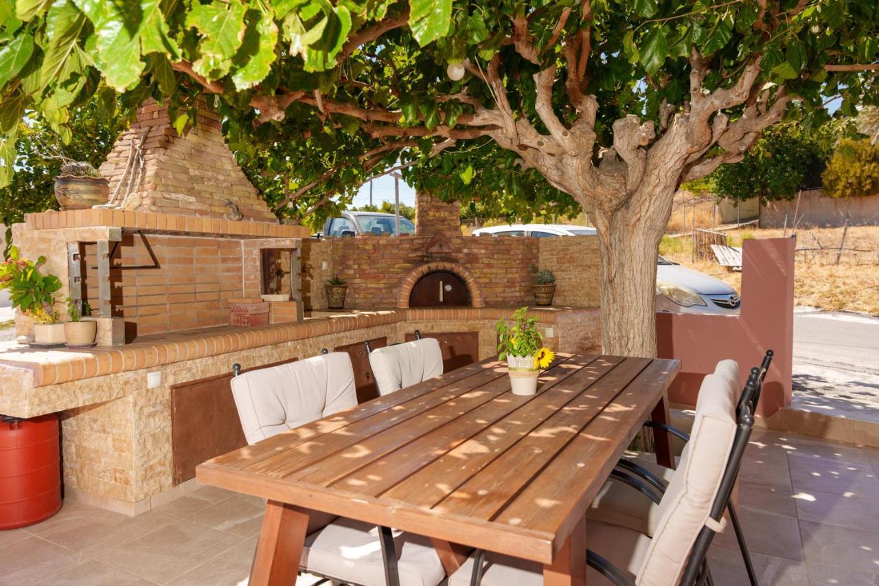 Hara'S Apartments Kastri  المظهر الخارجي الصورة