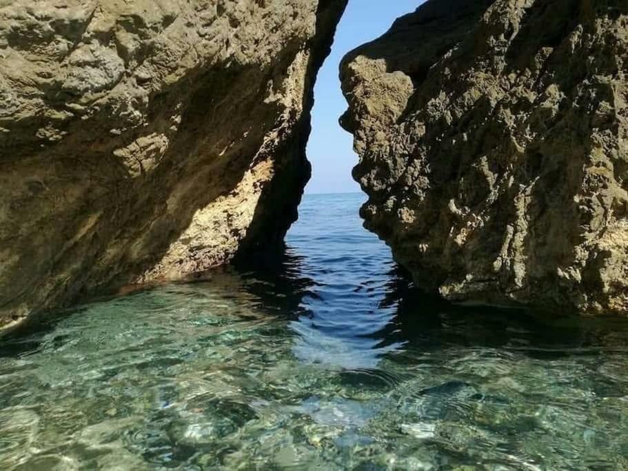 Hara'S Apartments Kastri  المظهر الخارجي الصورة